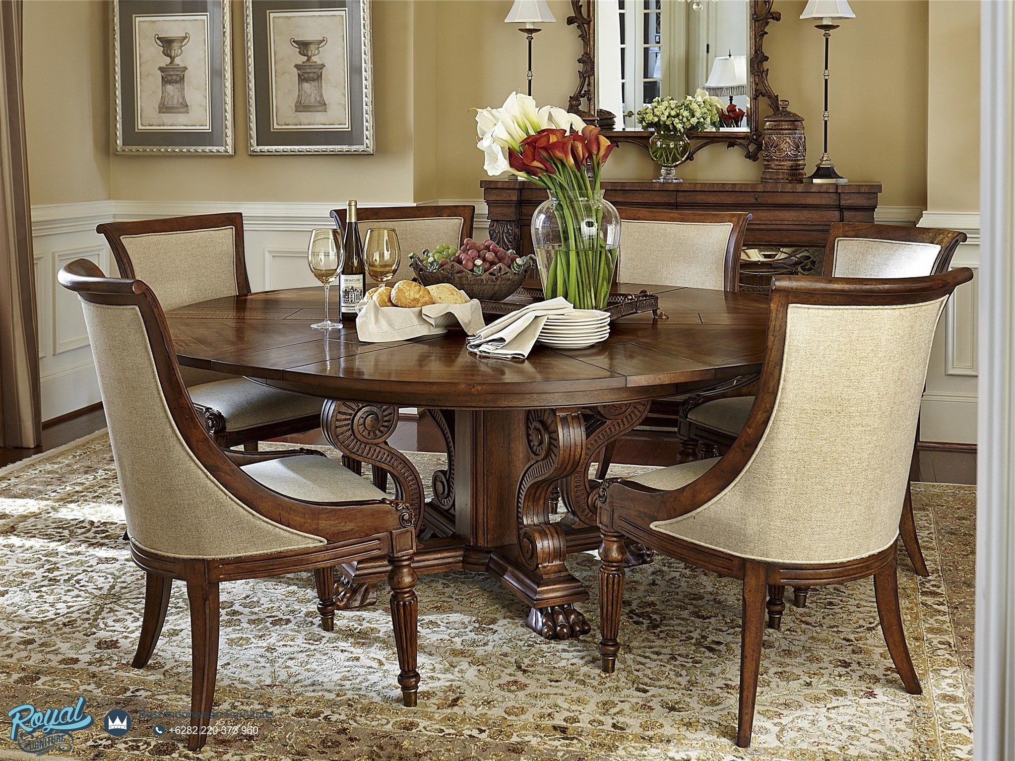 Столы для гостиной фото и цены. Обеденный стол Barnes Round Dining Table. Круглый стол в интерьере. Стол в гостиную. Стол со стульями в гостиную.