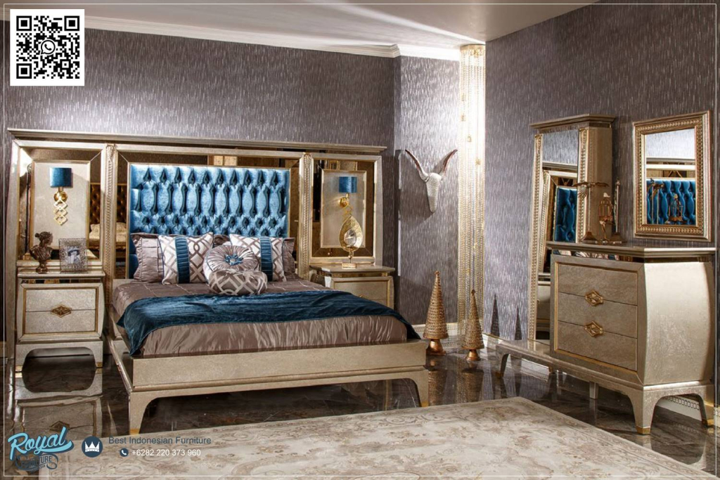 meja-makan-klasik-untuk-apartemen-jakarta